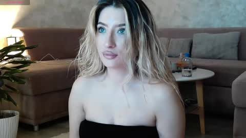Snapshot of meganblazex chatting on May 2026 07:31:02 PM Megan online show from May 2026 07:31:02 PM