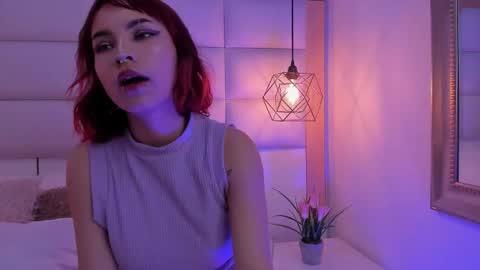 Megan online show from November 2025 12:32:02 AM