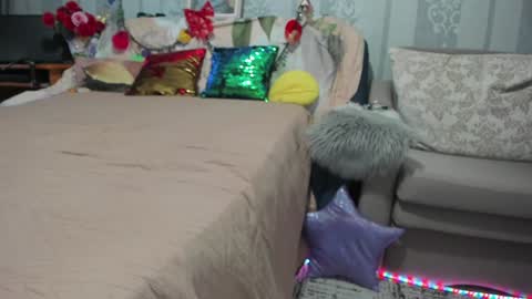Snapshot of meganfox3325 chatting on January 2025 07:50:01 AM Nicki--------- Welcome to my Room online show from January 2025 07:50:01 AM