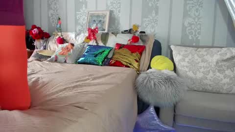Snapshot of meganfox3325 chatting on February 2025 07:55:02 AM Nicki--------- Welcome to my Room online show from February 2025 07:55:02 AM