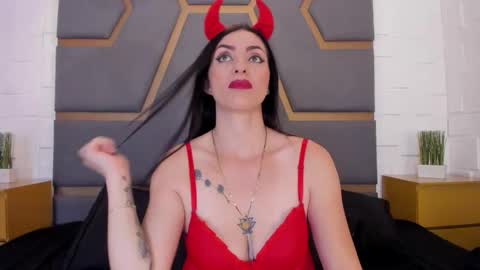 Megan Hofman online show from October 2025 11:41:02 AM