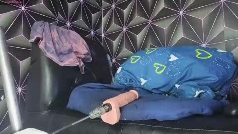 Megan online show from April 2026 10:51:02 AM