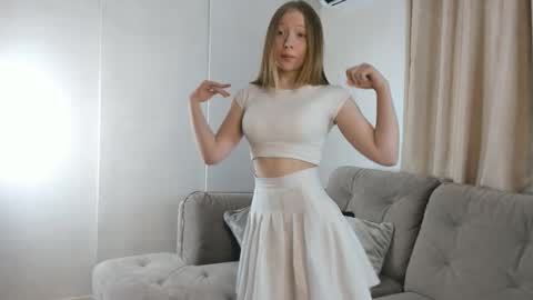 Megan online show from October 2025 03:13:02 PM