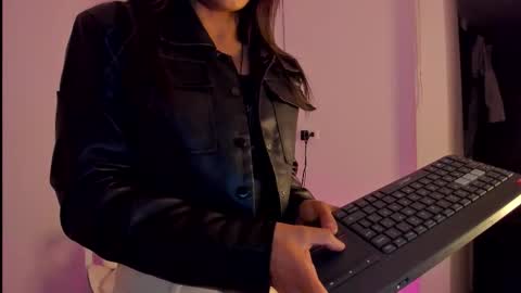 Snapshot of meganthompsonn chatting on September 2025 03:30:01 AM Megan online show from September 2025 03:30:01 AM