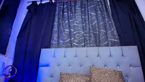 meggan online show from November 2025 04:34:01 AM