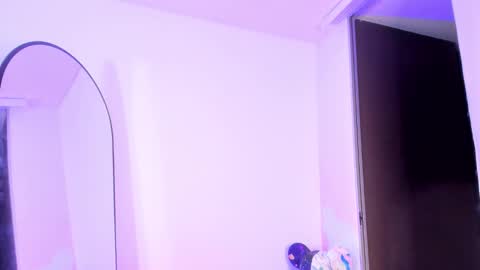 meghanallen_ online show from October 2025 01:06:02 AM