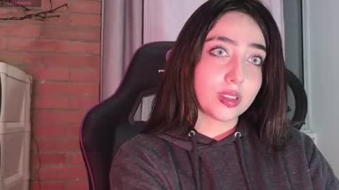 Snapshot of megumi_yang chatting on January 2025 06:09:02 AM Megumi online show from January 2025 06:09:02 AM