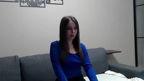 Snapshot of meladams chatting on December 2024 10:03:02 PM meladams online show from December 2024 10:03:02 PM