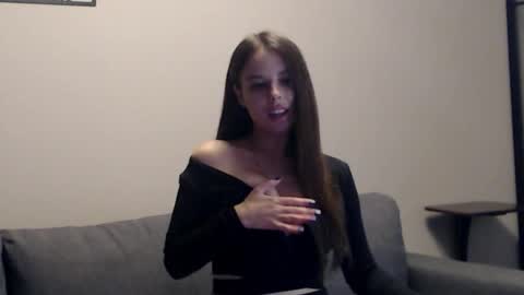 meladams online show from October 2025 09:06:01 PM