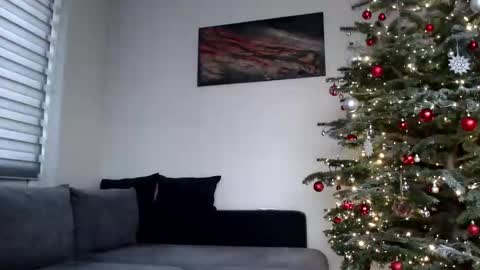 Snapshot of melani_a chatting on December 2024 12:38:02 PM Melania online show from December 2024 12:38:02 PM
