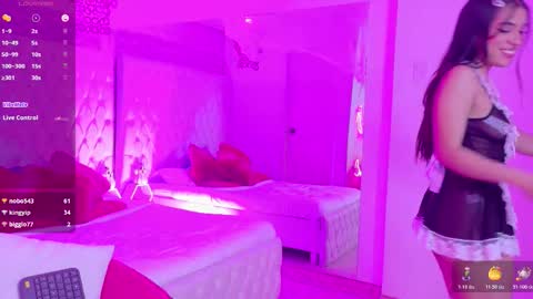 Melanie online show from October 2025 04:49:01 AM