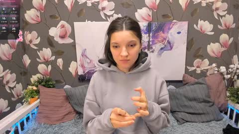 Melanie online show from December 2024 11:56:02 AM