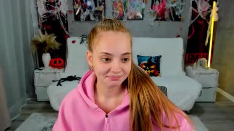 MelanieAlves online show from October 2025 06:30:02 PM