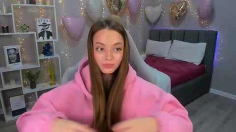 MelanieAlves online show from February 2026 12:35:01 PM