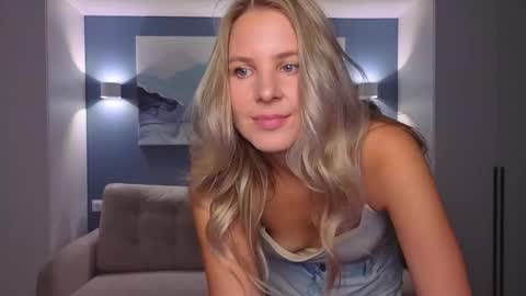 Melanie Bennett online show from October 2025 06:27:02 AM