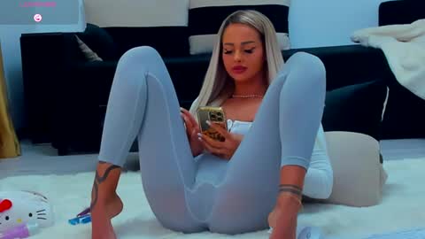 OF melanielexxx online show from January 2025 05:49:01 PM