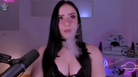 Melanie  online show from December 2024 07:16:01 PM