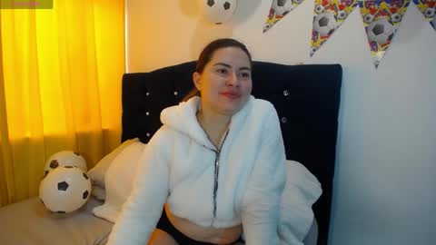 Snapshot of melanieparker20 chatting on May 2026 02:25:01 PM Melanie Parker online show from May 2026 02:25:01 PM