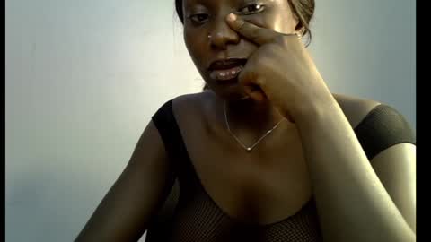 Snapshot of melanine_floral chatting on February 2025 07:05:02 PM Praiz online show from February 2025 07:05:02 PM