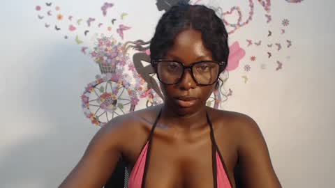Snapshot of melanine_floral chatting on March 2025 10:08:02 AM Praiz online show from March 2025 10:08:02 AM