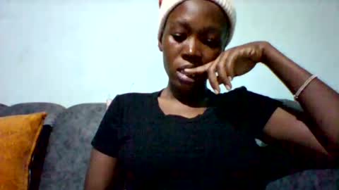 Snapshot of melaninndriping chatting on October 2025 12:49:01 PM melaninndriping online show from October 2025 12:49:01 PM