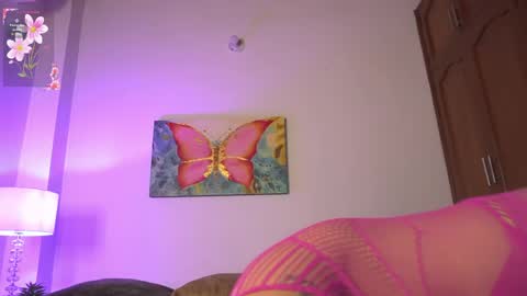 Snapshot of melany_riccii chatting on May 2026 07:31:01 PM melany online show from May 2026 07:31:01 PM