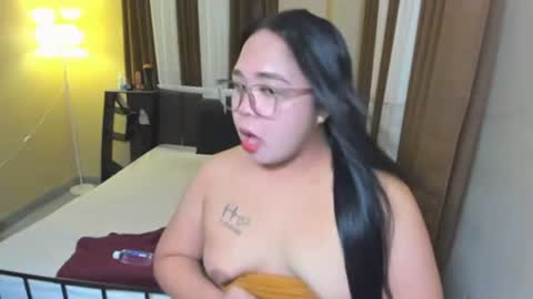 melayfoxx online show from April 2026 02:07:02 PM