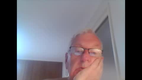 Snapshot of melbourne000 chatting on December 2024 04:32:02 AM melbourne000 online show from December 2024 04:32:02 AM