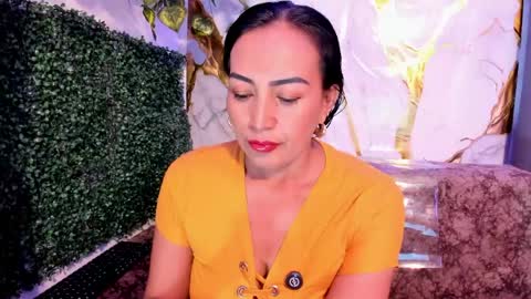 Snapshot of meleekxxx chatting on May 2026 08:27:01 PM MeleekXXX online show from May 2026 08:27:01 PM