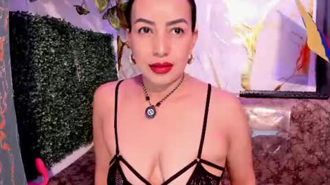Snapshot of meleekxxx chatting on June 2026 08:24:02 PM MeleekXXX online show from June 2026 08:24:02 PM