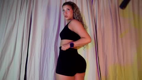 Snapshot of melina_smith1 chatting on June 2026 12:06:01 AM MelinaSmith online show from June 2026 12:06:01 AM