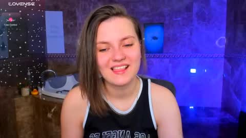 Snapshot of melindat chatting on April 2026 01:23:02 AM Melinda online show from April 2026 01:23:02 AM