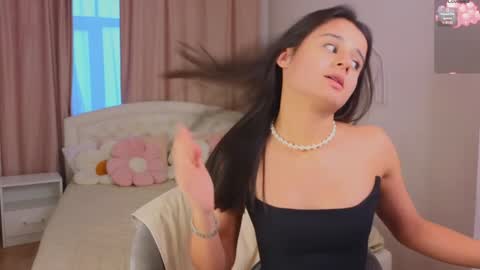 Victoria online show from December 2024 12:12:02 PM