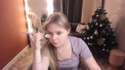 Sophia online show from December 2025 05:24:01 AM