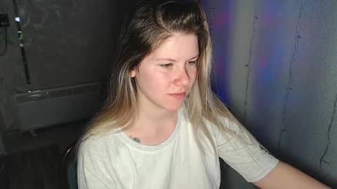 Melissa  Ray online show from February 2025 03:34:01 PM