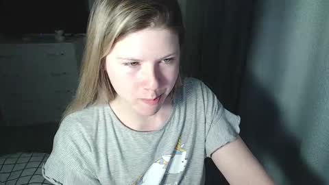 Melissa  Ray online show from March 2025 04:41:01 PM