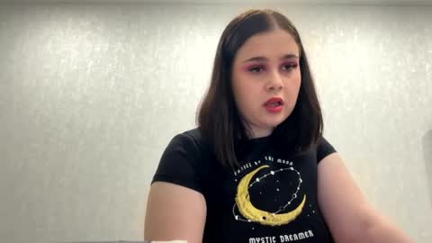 Melissa online show from April 2026 01:31:01 PM