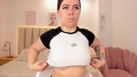Snapshot of melissa_es chatting on September 2025 11:56:01 AM melissa_es online show from September 2025 11:56:01 AM
