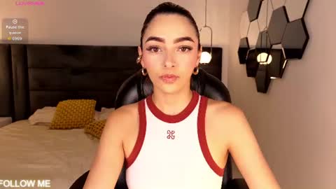Snapshot of melissamoore_ chatting on July 2026 11:06:01 AM Call me Meli online show from July 2026 11:06:01 AM