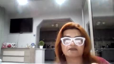 Mellisa online show from November 2025 01:06:02 PM