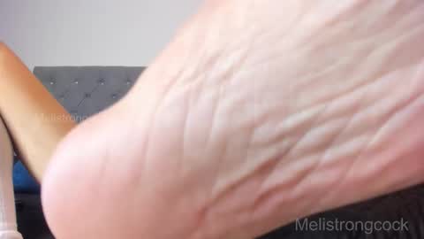 Meli    online show from November 2025 10:19:02 PM