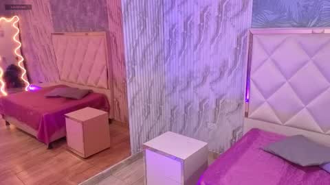 Mellani  online show from January 2026 03:20:02 AM