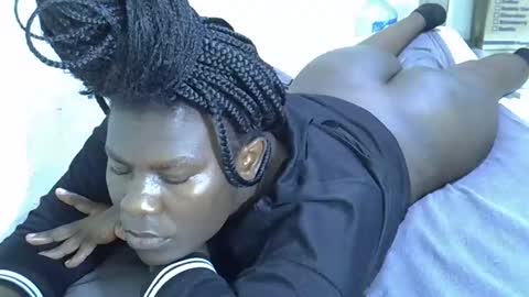 mellanine_ebony online show from February 2026 01:01:02 AM