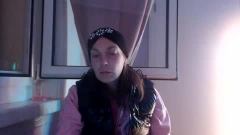 Snapshot of melli23 chatting on October 2025 06:04:01 PM Melli online show from October 2025 06:04:01 PM