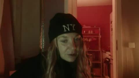 Snapshot of melli23 chatting on February 2026 06:00:02 PM Melli online show from February 2026 06:00:02 PM