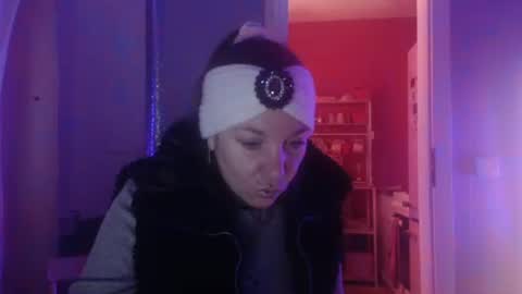 Snapshot of melli23 chatting on February 2026 04:44:02 PM Melli online show from February 2026 04:44:02 PM