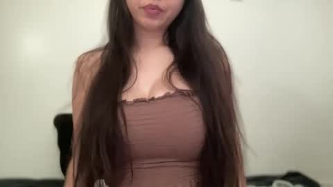 Snapshot of mellie__ chatting on February 2025 04:14:02 PM mellie__ online show from February 2025 04:14:02 PM
