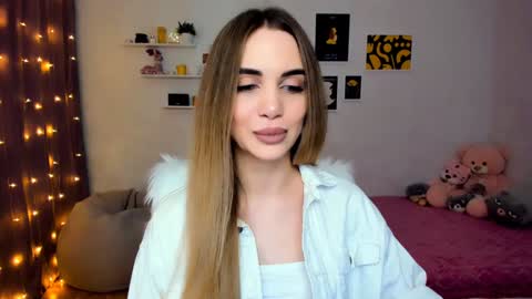 Tessa online show from December 2024 08:58:02 PM