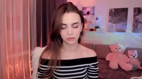 Tessa online show from February 2026 03:25:01 AM