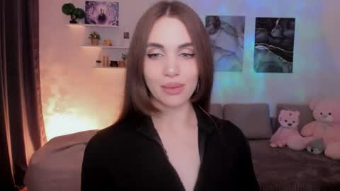 Tessa online show from April 2026 09:50:01 PM